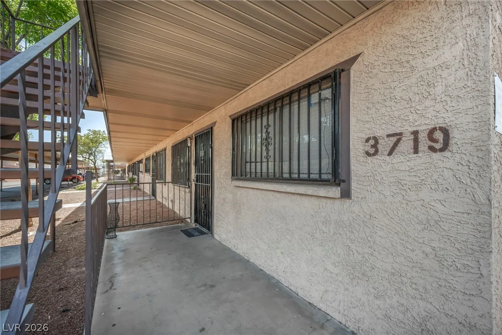 3719 Hazelwood, Las Vegas, NV 89119