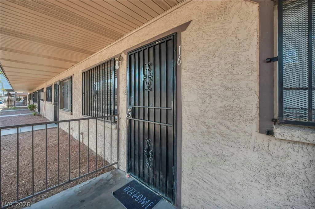 3719 Hazelwood, Las Vegas, NV 89119