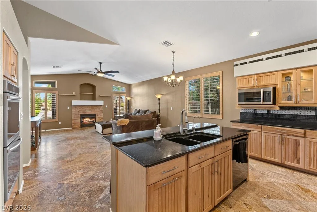 284 Ben Johnson, Las Vegas, NV 89183