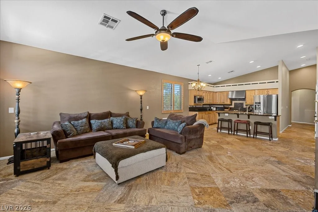 284 Ben Johnson, Las Vegas, NV 89183