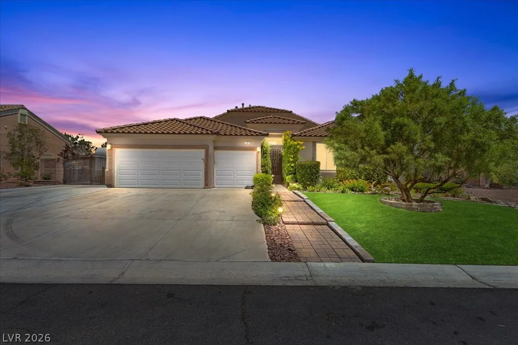 284 Ben Johnson, Las Vegas, NV 89183