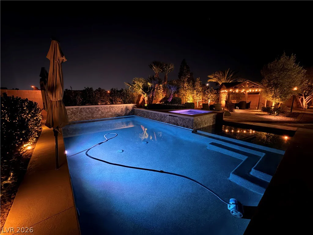 284 Ben Johnson, Las Vegas, NV 89183