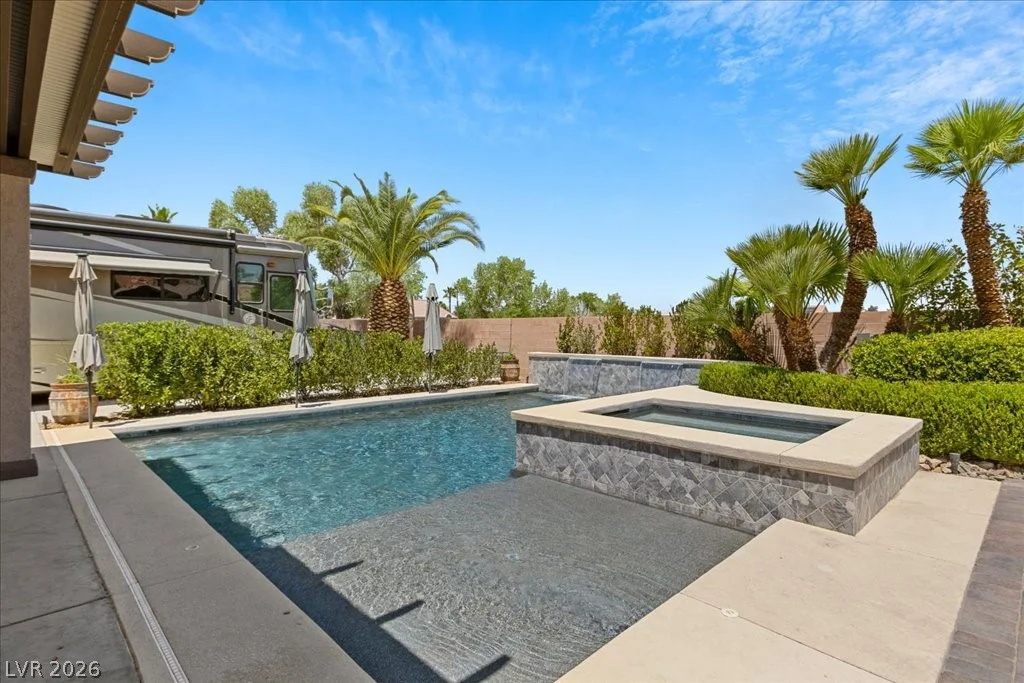 284 Ben Johnson, Las Vegas, NV 89183