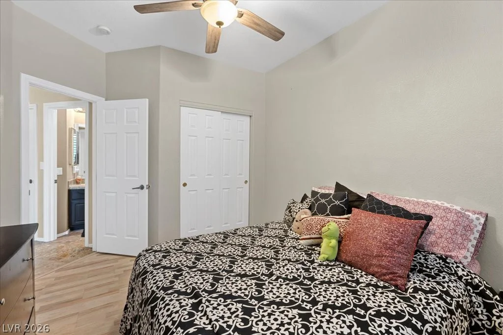 284 Ben Johnson, Las Vegas, NV 89183