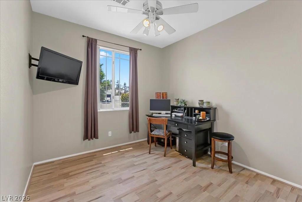 284 Ben Johnson, Las Vegas, NV 89183