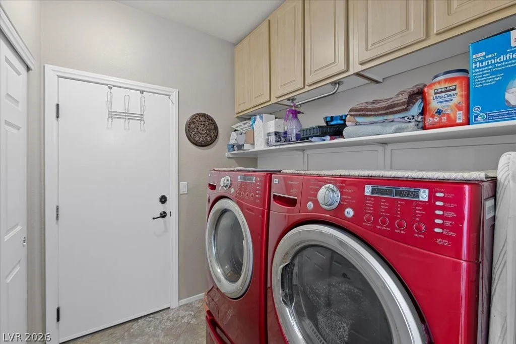284 Ben Johnson, Las Vegas, NV 89183