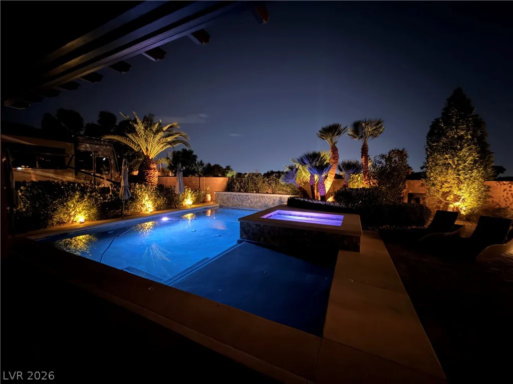 284 Ben Johnson, Las Vegas, NV 89183