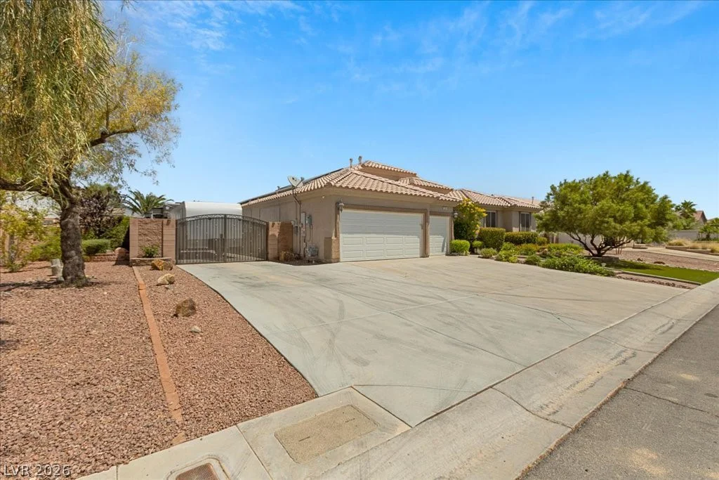 284 Ben Johnson, Las Vegas, NV 89183