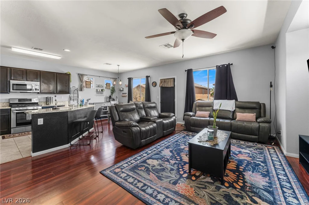 7068 Mandy Scarlet, Las Vegas, NV 89148
