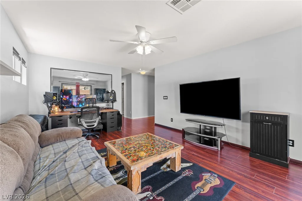7068 Mandy Scarlet, Las Vegas, NV 89148