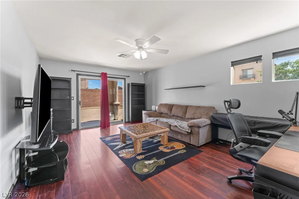 7068 Mandy Scarlet, Las Vegas, NV 89148
