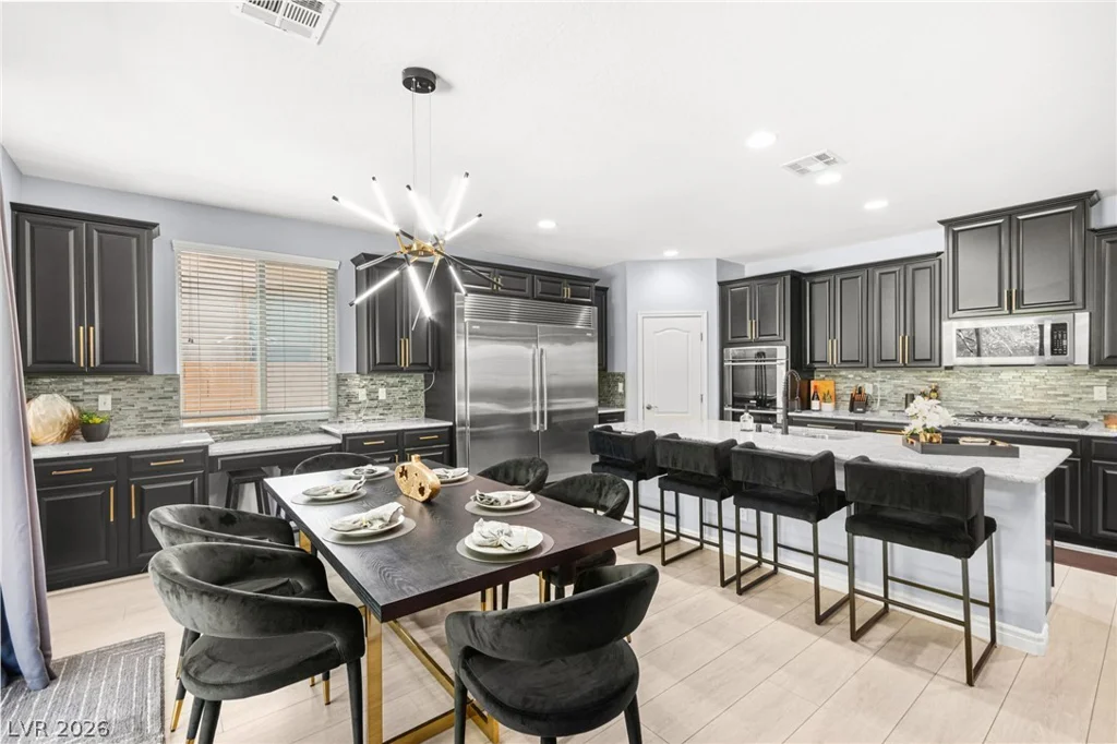 12222 Kings Eagle, Las Vegas, NV 89141