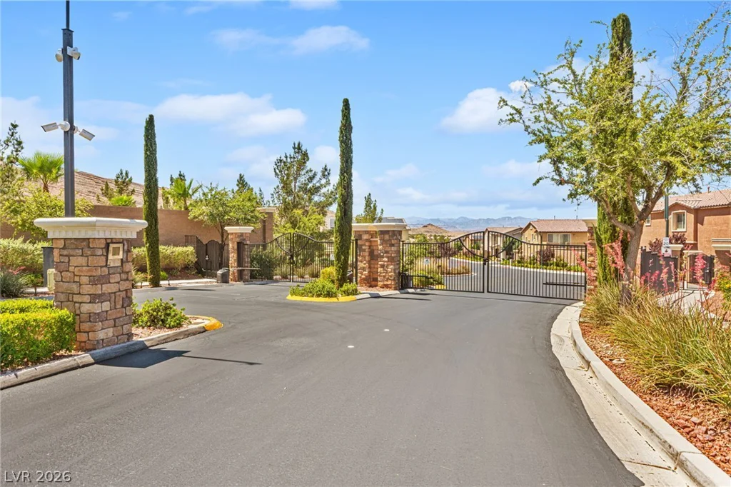 12222 Kings Eagle, Las Vegas, NV 89141