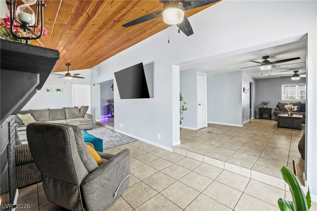 3516 Cactus Springs, Las Vegas, NV 89115