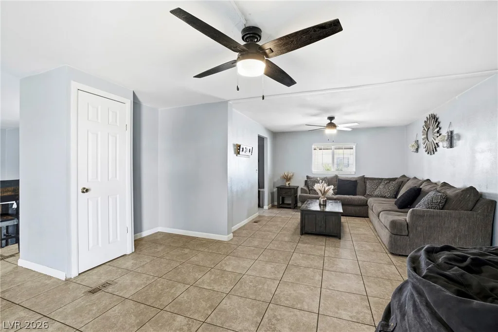 3516 Cactus Springs, Las Vegas, NV 89115