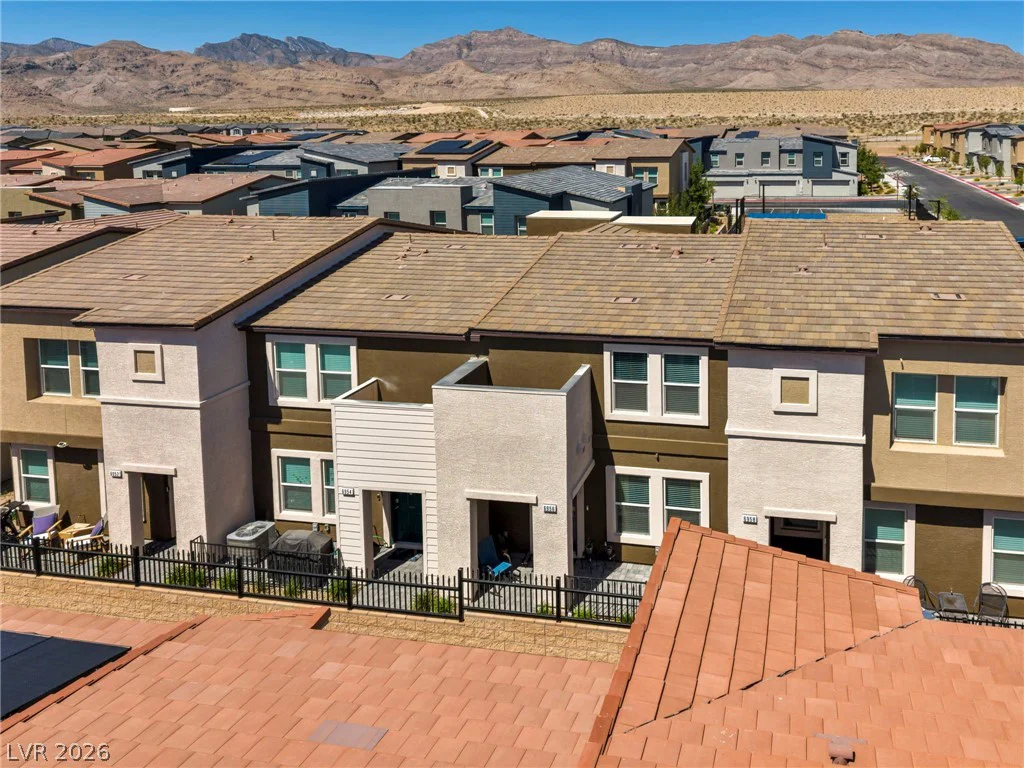 6956 Stratham Hill, Las Vegas, NV 89166