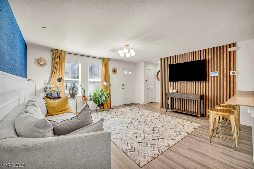 6956 Stratham Hill, Las Vegas, NV 89166
