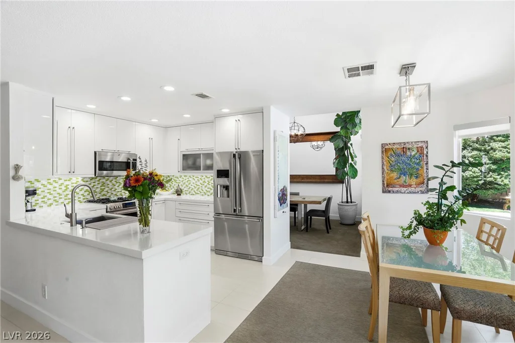 5432 Desert Valley, Las Vegas, NV 89149