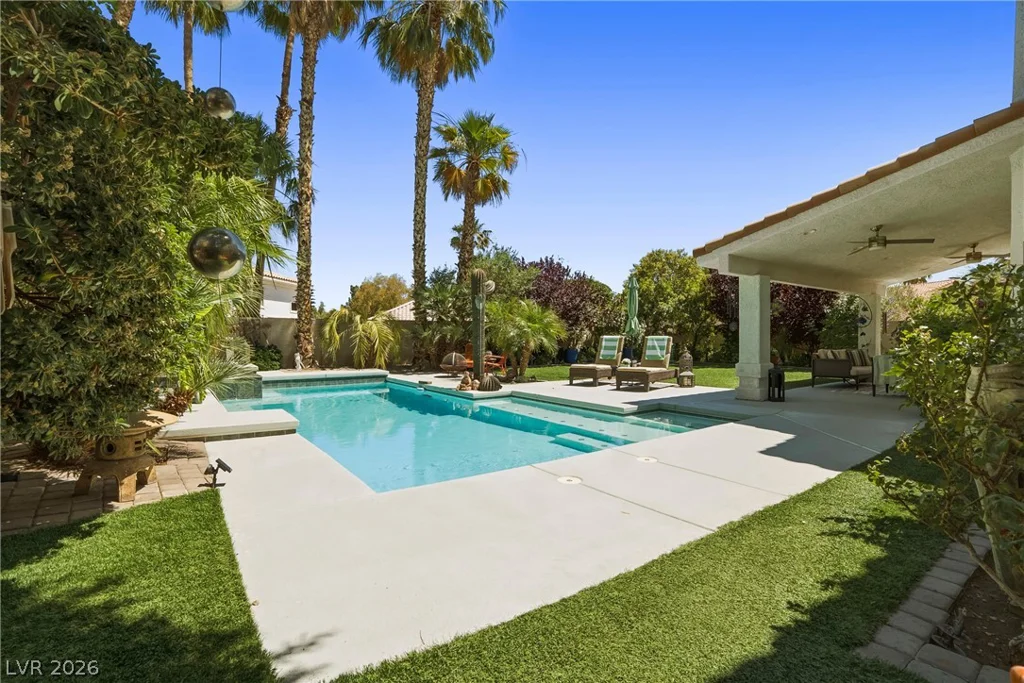 5432 Desert Valley, Las Vegas, NV 89149
