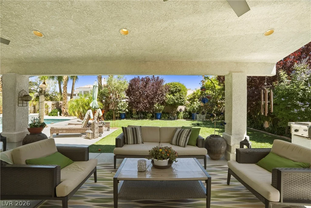 5432 Desert Valley, Las Vegas, NV 89149