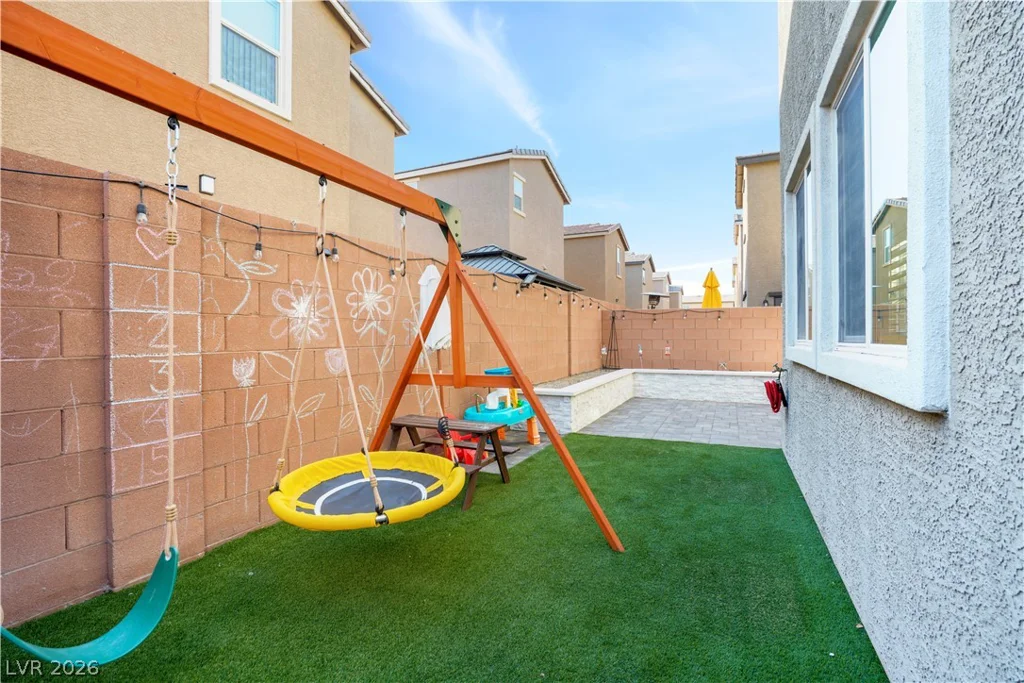 1817 Lincoln, Las Vegas, NV 89115