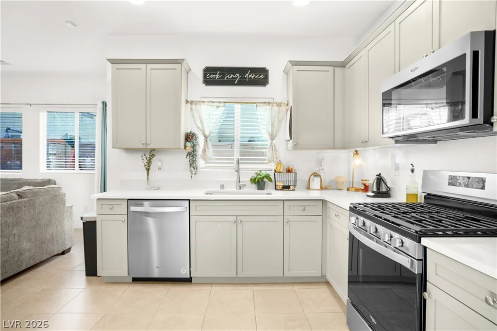 1817 Lincoln, Las Vegas, NV 89115