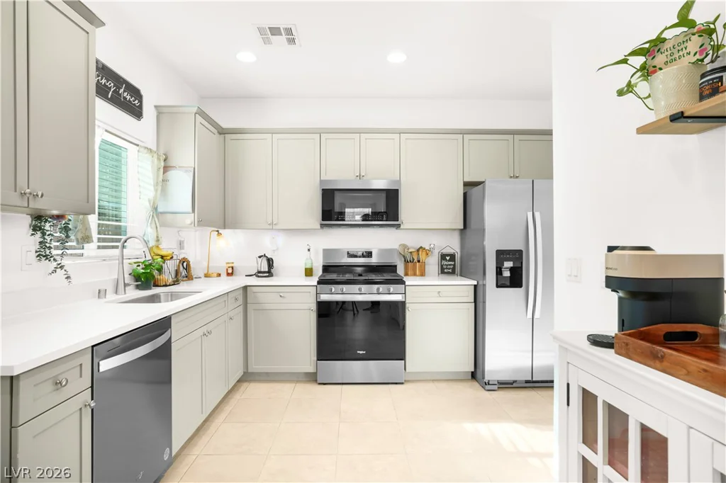 1817 Lincoln, Las Vegas, NV 89115