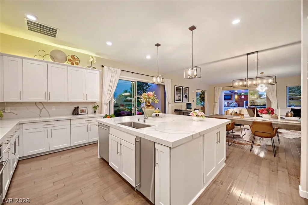 10313 Jade Point, Las Vegas, NV 89135
