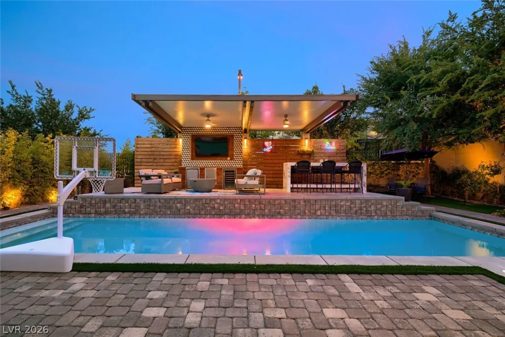 10313 Jade Point, Las Vegas, NV 89135