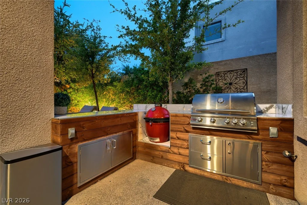 10313 Jade Point, Las Vegas, NV 89135