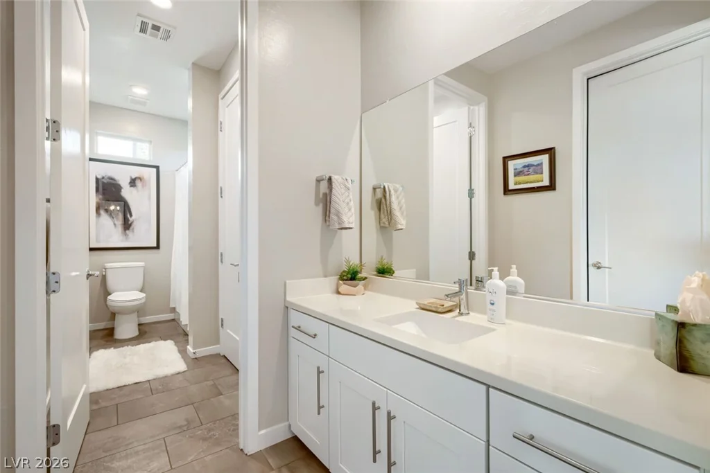 10313 Jade Point, Las Vegas, NV 89135