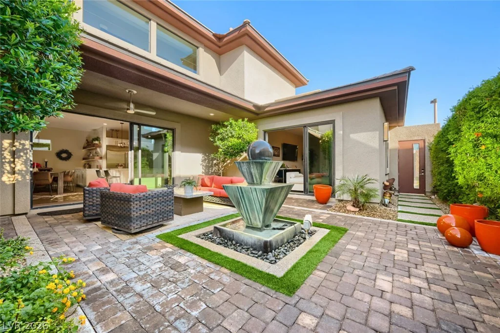 10313 Jade Point, Las Vegas, NV 89135