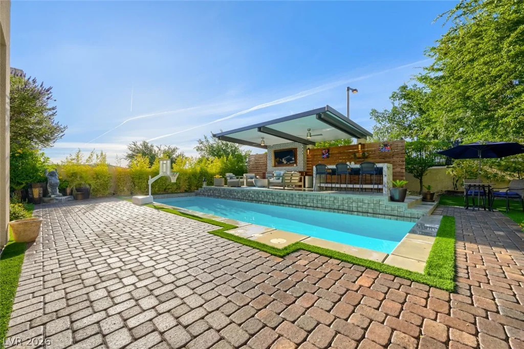 10313 Jade Point, Las Vegas, NV 89135