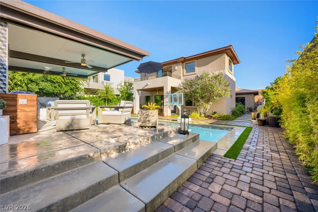 10313 Jade Point, Las Vegas, NV 89135