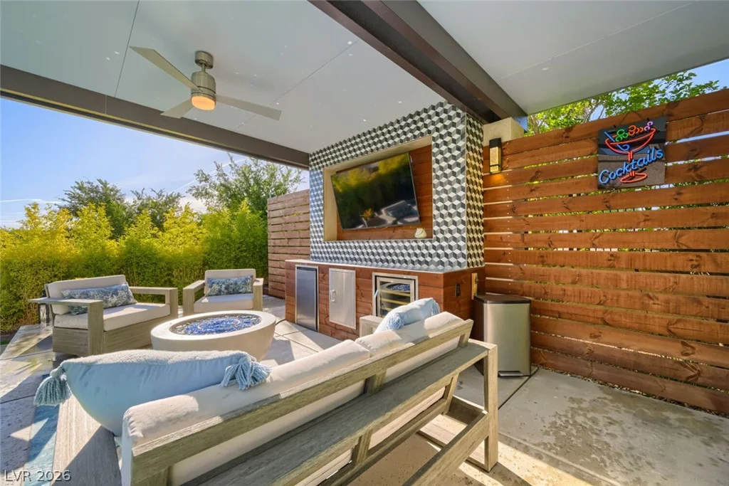 10313 Jade Point, Las Vegas, NV 89135