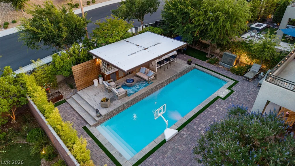 10313 Jade Point, Las Vegas, NV 89135