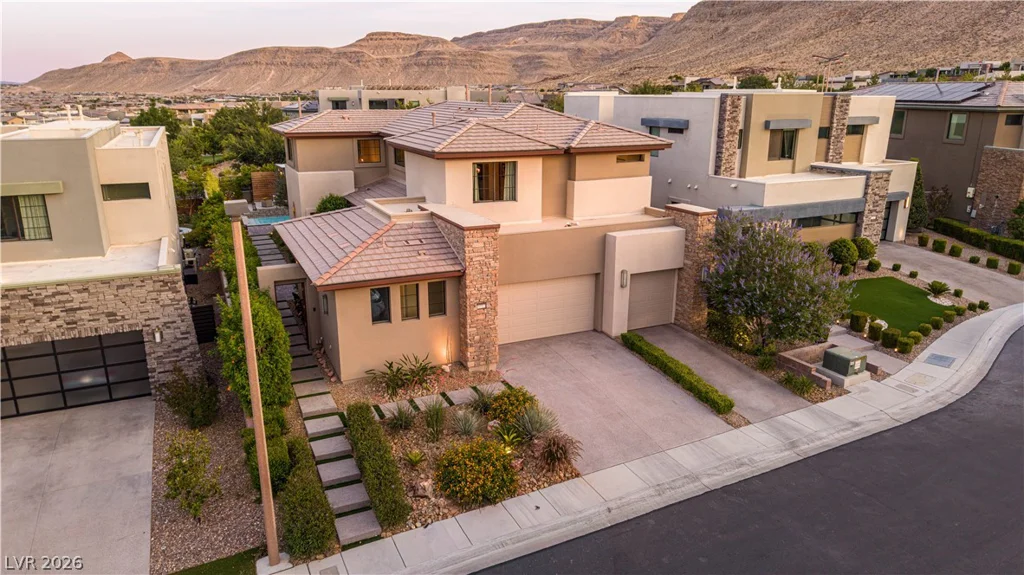10313 Jade Point, Las Vegas, NV 89135