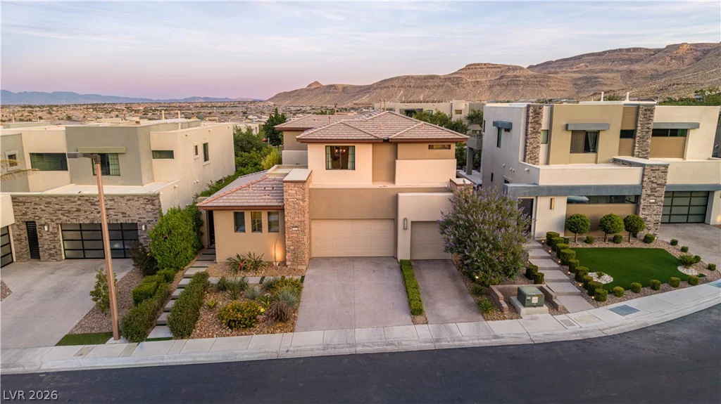 10313 Jade Point, Las Vegas, NV 89135