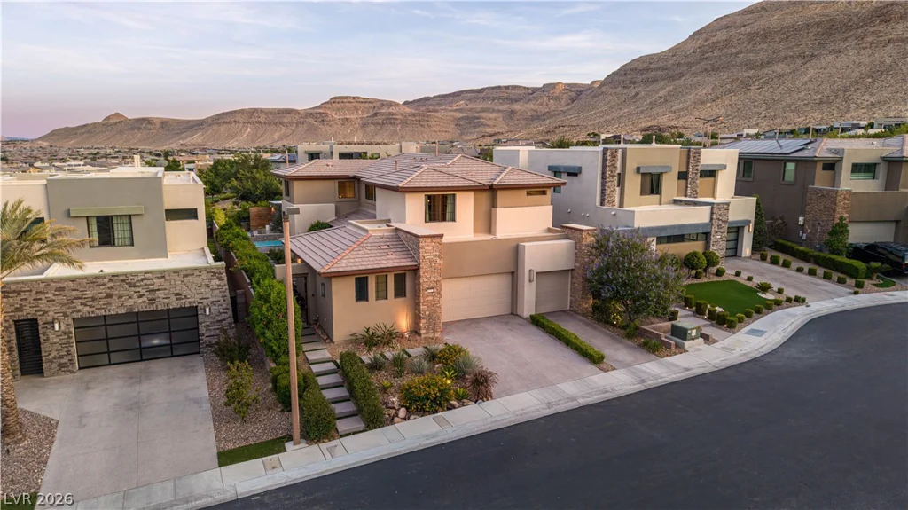 10313 Jade Point, Las Vegas, NV 89135