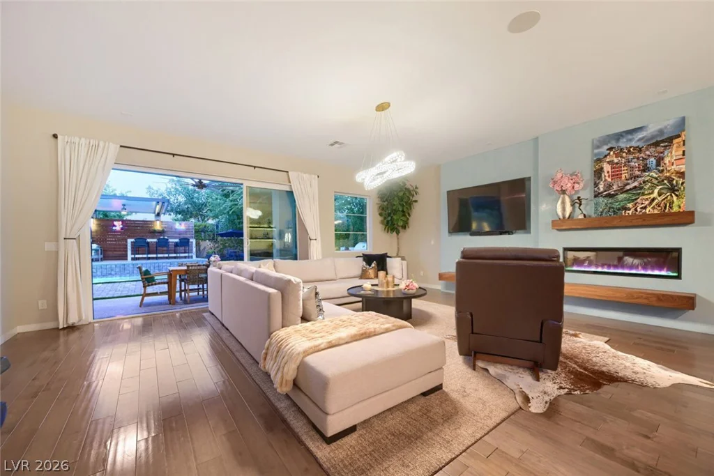 10313 Jade Point, Las Vegas, NV 89135