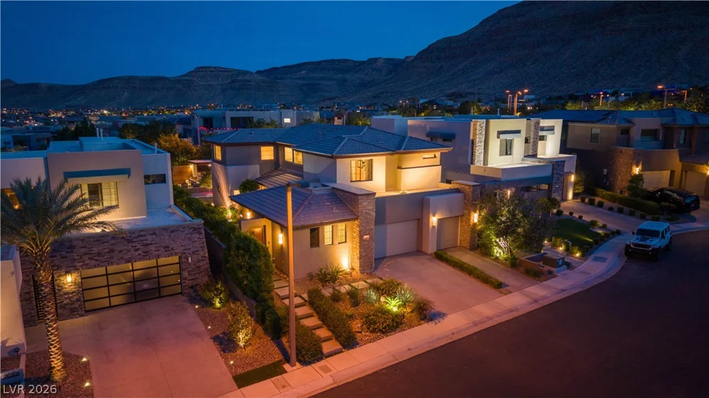 10313 Jade Point, Las Vegas, NV 89135