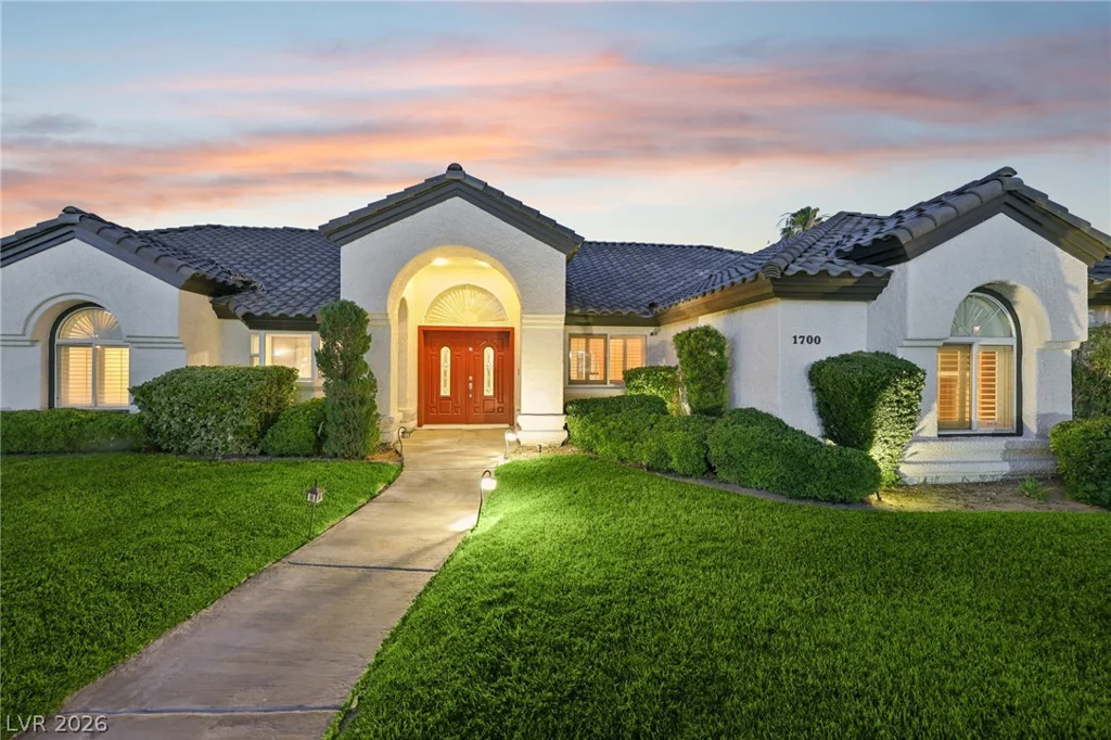 1700 Charles Lam, Las Vegas, NV 89117