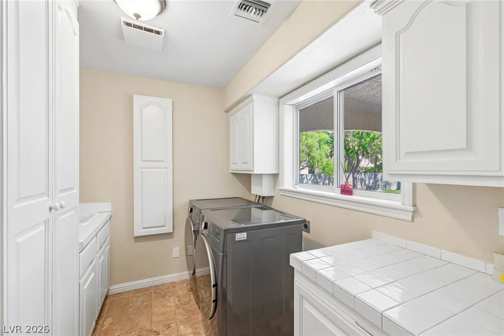 1700 Charles Lam, Las Vegas, NV 89117