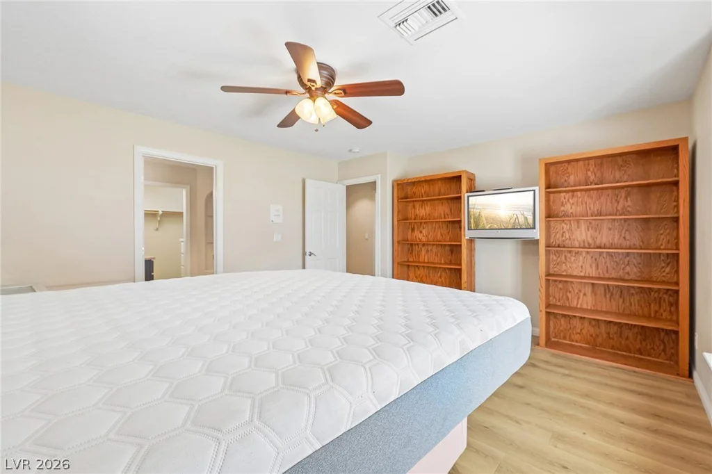 1700 Charles Lam, Las Vegas, NV 89117