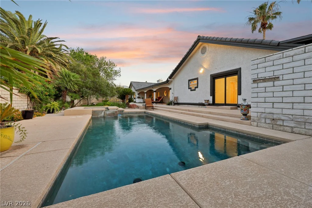 1700 Charles Lam, Las Vegas, NV 89117