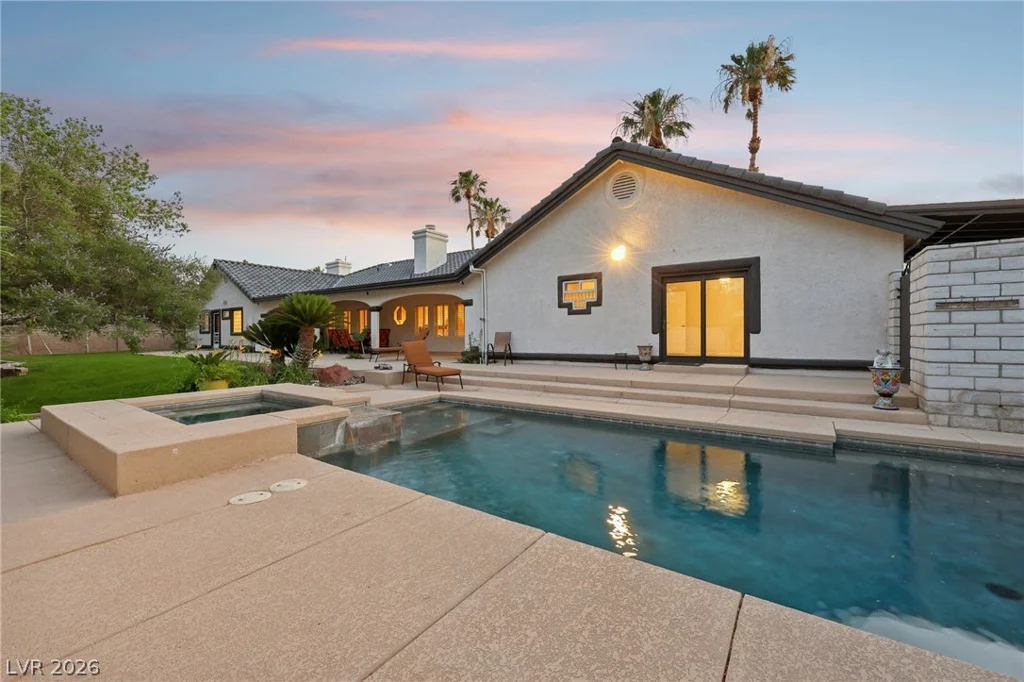 1700 Charles Lam, Las Vegas, NV 89117