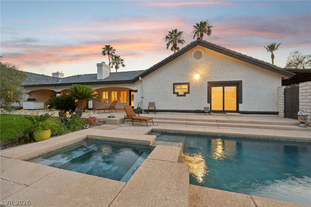 1700 Charles Lam, Las Vegas, NV 89117