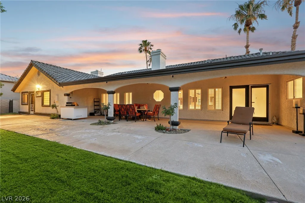 1700 Charles Lam, Las Vegas, NV 89117