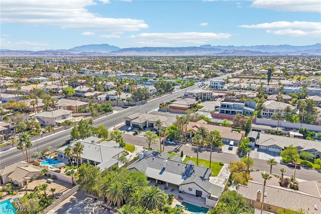 1700 Charles Lam, Las Vegas, NV 89117
