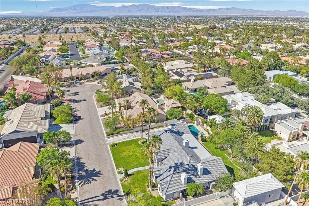 1700 Charles Lam, Las Vegas, NV 89117